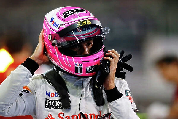 Formula 1 Formula One F1 Gp Uae Portrait Helmets