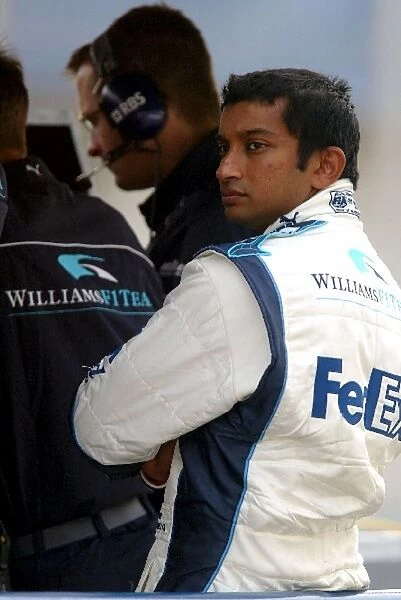 Formula 1 Testing: Narain Karthikeyan Williams