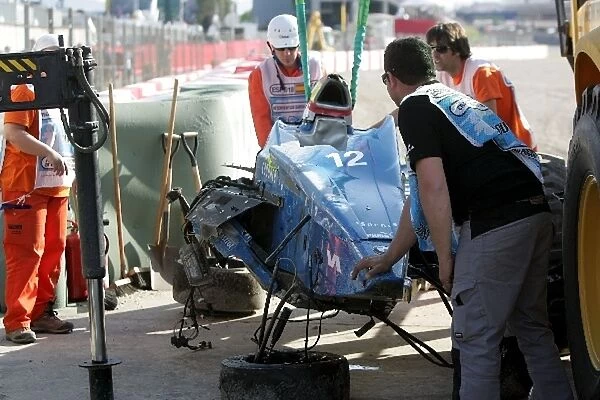 Formula BMW Europe: The car of Fancunda Regalia after a big crash