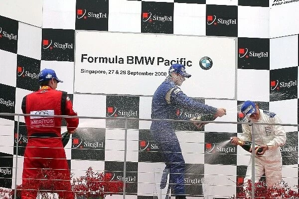 Formula BMW Pacfic: Ross Jamison Meritus, Doru Sechelariu Mahara and Gabriel Chaves Atlantic Racing Team on the podium