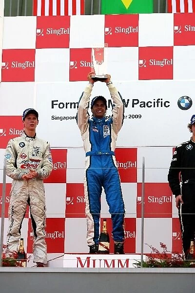 Formula BMW Pacific: Race winner Felipe Nasr Eurointernational celebrates on the podium