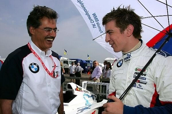 Formula BMW UK Championship: Mario Theissen BMW Motorsport meets a driver in the assembly area