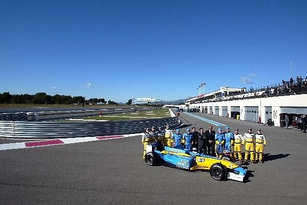Formula One Launch: The Renault Develompent drivers join the F1 team for the launch