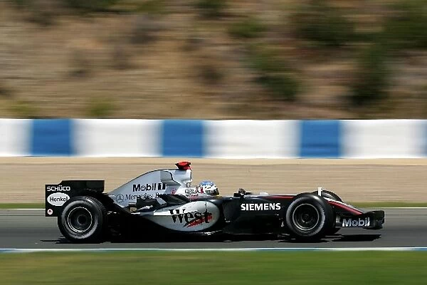 Formula One Testing: Alex Wurz McLaren MP4 / 20