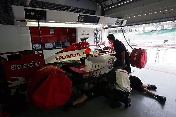 Formula One Testing: The car of Anthony Davidson Super Aguri F1 Team