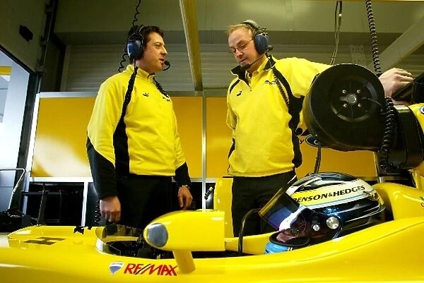 Formula One Testing: Dave O Neill Jordan Test Team Chief Mechanic and Nick Burrows Jordan No