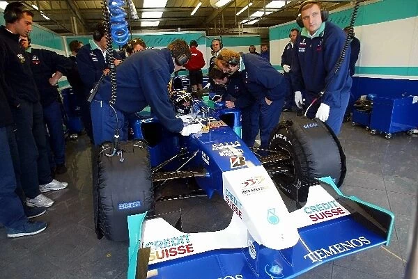 Formula One Testing: Heinz-Harald Frentzen prepares for his first test with Sauber Petronas at Silverstone