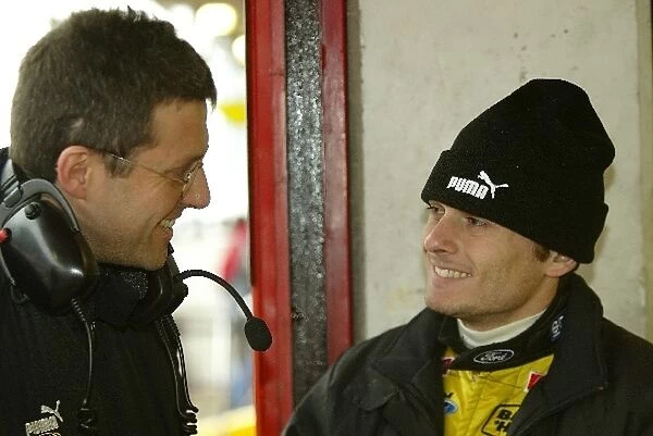 Formula One Testing: Henri Durand Jordan Aerodynamicist talks with Giancarlo Fisichella Jordan