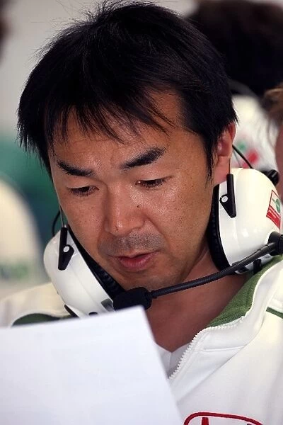 Formula One Testing: A Honda Engineer: Formula One Testing, Silverstone, England, Day Three, Thursday 26 June 2008
