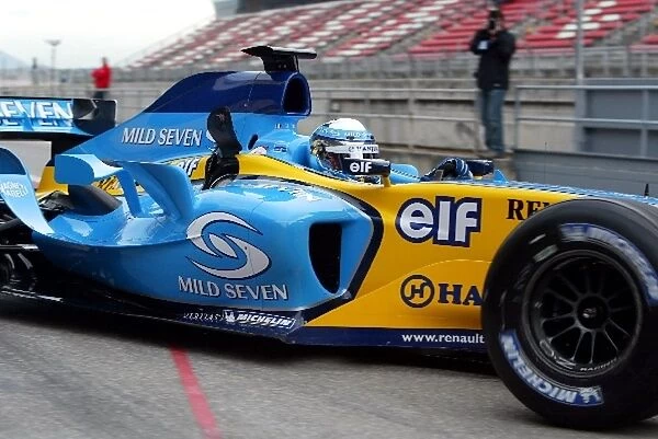 Formula One Testing: Jarno Trulli runs the Renault R24 for the first time
