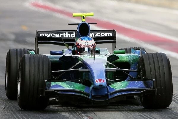 Formula One Testing: Jenson Button Honda RA107