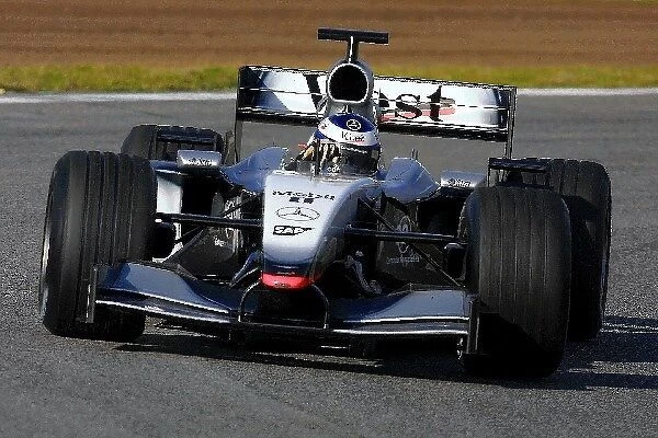 Formula One Testing: Kimi Raikkonen has his first run in the new McLaren MP4  /  17