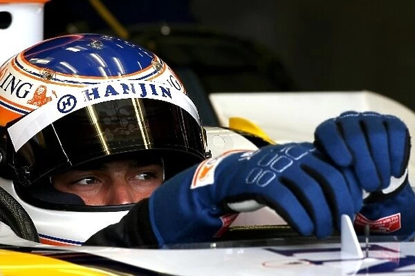 Formula One Testing: Nelson Piquet Jnr. Renault