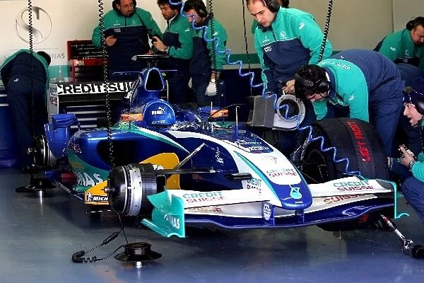 Formula One Testing: The new Sauber Petronas C24