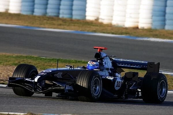 Formula One Testing: Nico Rosberg Williams Cosworth FW27