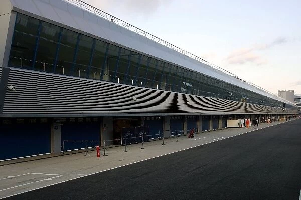 Formula One Testing: The pit lane at Jerez