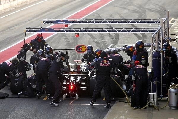 Formula One Testing: Practice pitstop for David Coulthard Red Bull Racing RB4