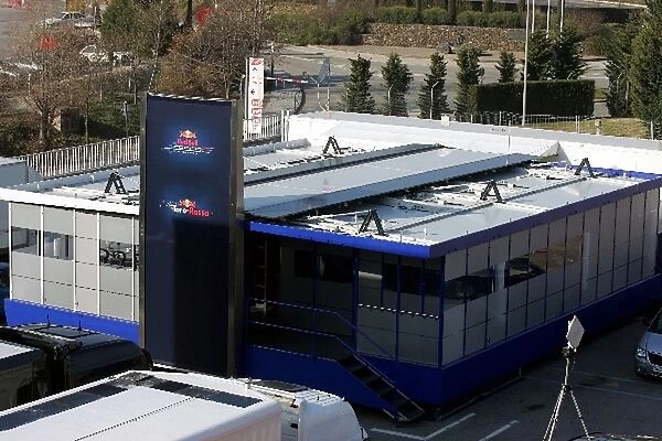 Formula One Testing: The Red Bull Racing  /  Scuderia Toro Rosso testing motorhome