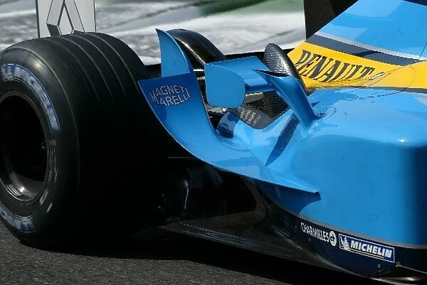 Formula One Testing: Renault winglet detail