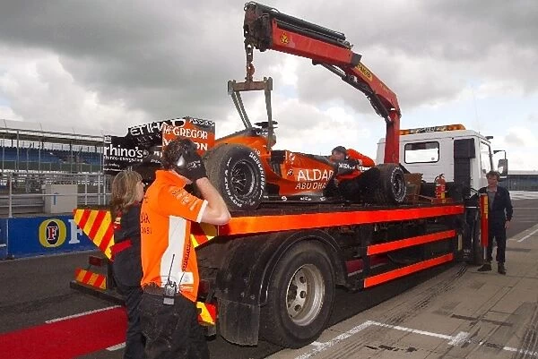 Formula One Testing: The Spyker F8-VII of Adrian Sutil is returned to the pits