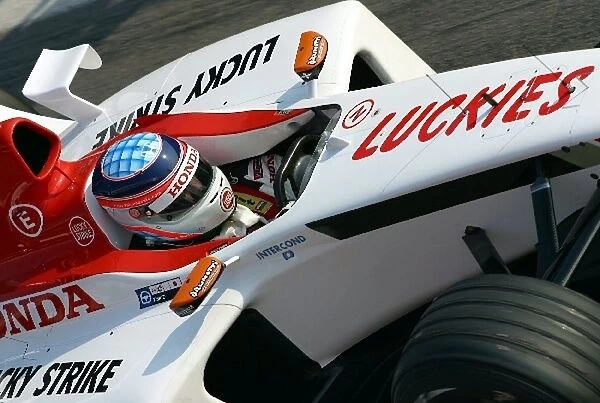 Formula One Testing: Takuma Sato makes his first test in the new BAR Honda 005
