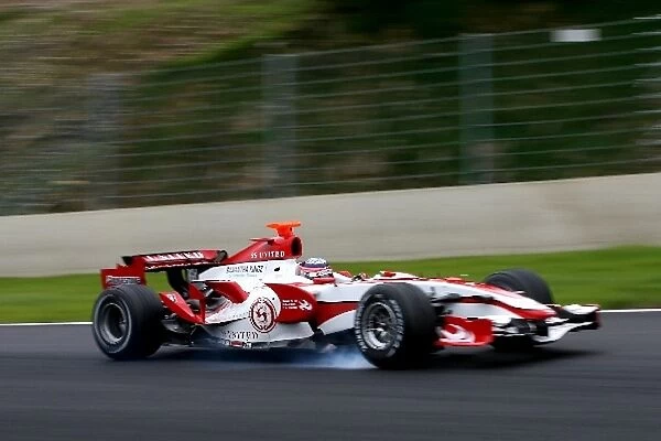 Formula One Testing: Takuma Sato Super Aguri F1 SA07 locks a wheel