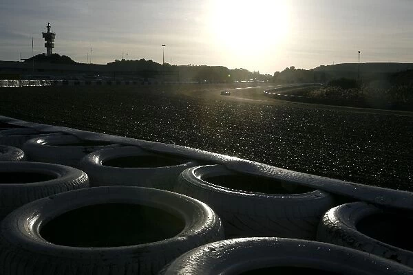 Formula One Testing: Testing starts at sunrise