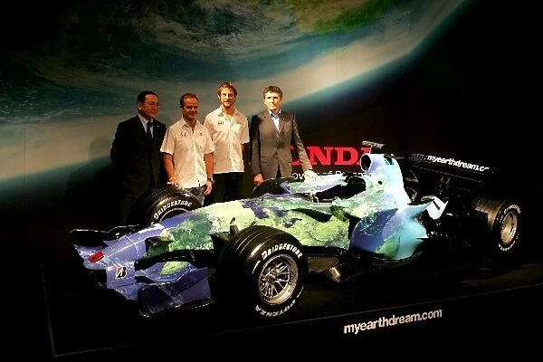 Formula One Testing: Yashurio Wada Worldwide Head of Honda Racing Activities, Rubens Barrichello Honda, Jenson Button Honda and Nick Fry Honda