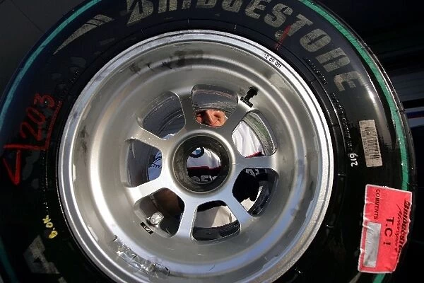 Formula One World Championship: BMW Sauber wheel washing