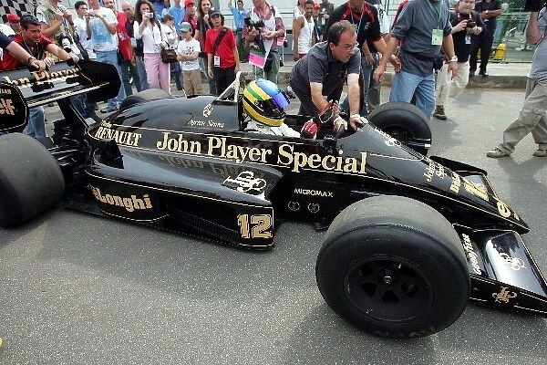 Formula One World Championship: Bruno Senna nephew of the late Ayrton Senna drives one of his uncles old Lotus 98T s