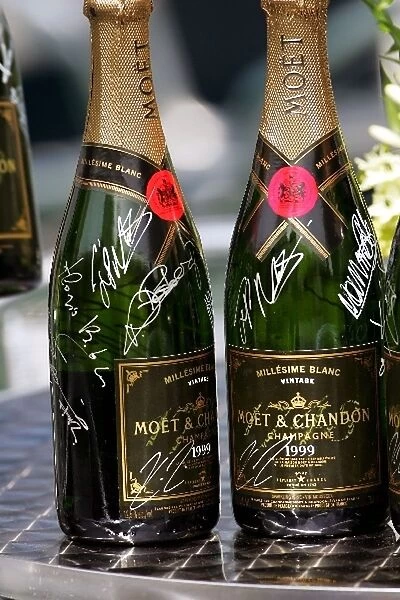 Formula One World Championship: Champagne