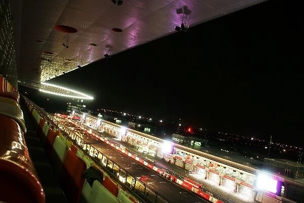Formula One World Championship: The circuit at night