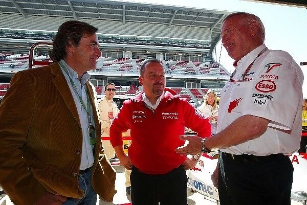 Formula One World Championship: Citroen rally driver Carlos Sainz; Mike Gascoyne Toyota Technical Director; Ove Andersson Panasonic Toyota Racing