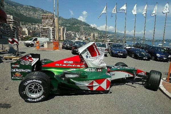 Formula One World Championship: The damaged car of Christian Klien Jaguar R5
