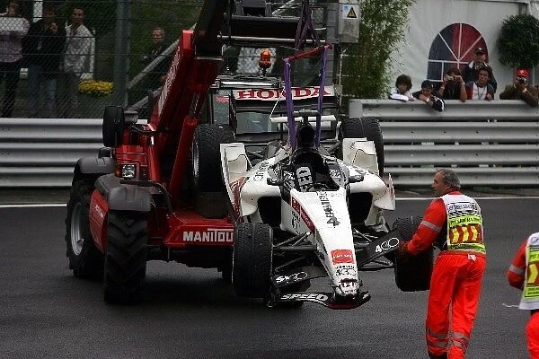 Formula One World Championship: The damaged car of Takuma Sato BAR Honda 007