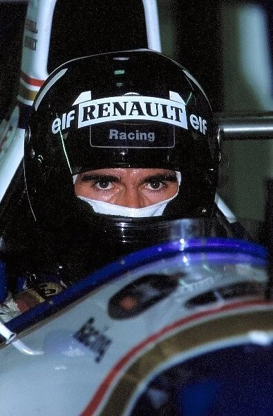 Formula One World Championship: Damon Hill Williams Renault FW16 feels the heat whilst preparing to qualify