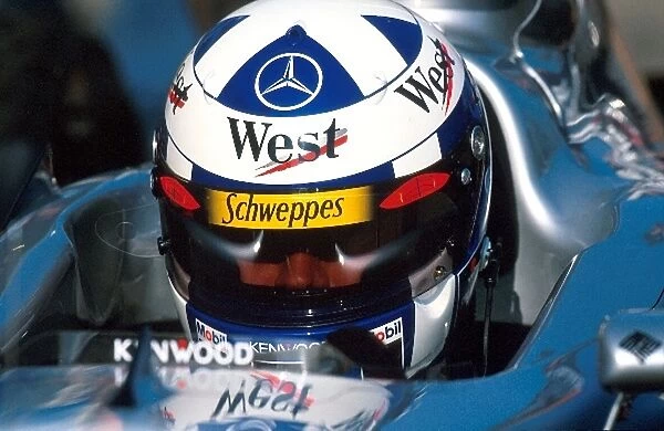 Formula One World Championship: David Coulthard, McLaren MP4-13, 3rd place