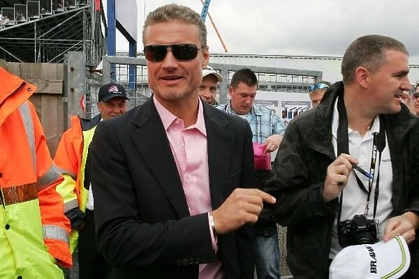 Formula One World Championship: David Coulthard signs autographs