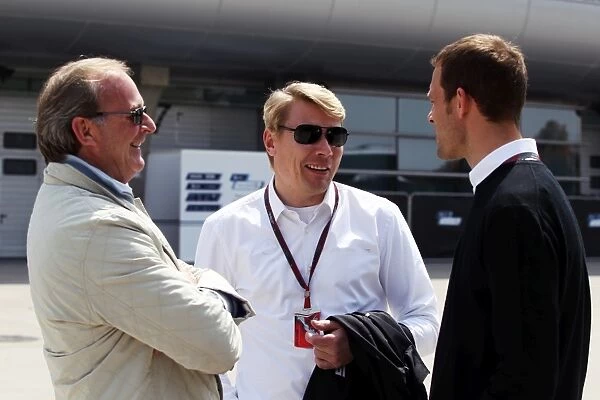 Formula One World Championship: Didier Coton, Mika Hakkinen and Alex Wurz