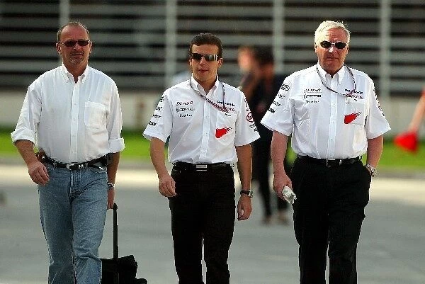Formula One World Championship: Didier Coton Manager of Olivier Panis Toyota, Olivier Panis Toyota and Ove Andersson Panasonic Toyota Racing