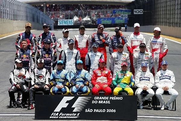 Formula One World Championship: Drivers end of season group photo
