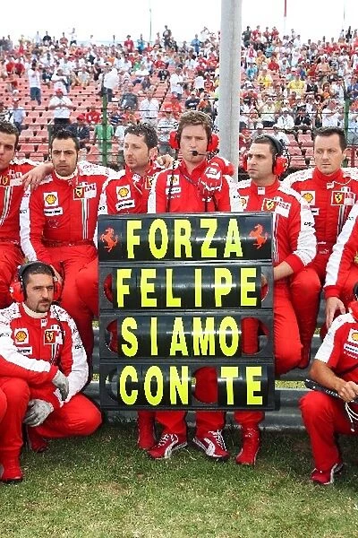 Formula One World Championship: Ferrari and Rob Smedley Ferrari Race Engineer pay their best wishes to Felipe Massa Ferrari
