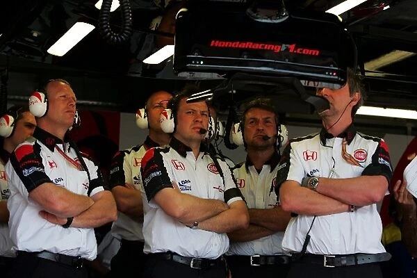 Formula One World Championship: Honda F1 Racing team watch practice