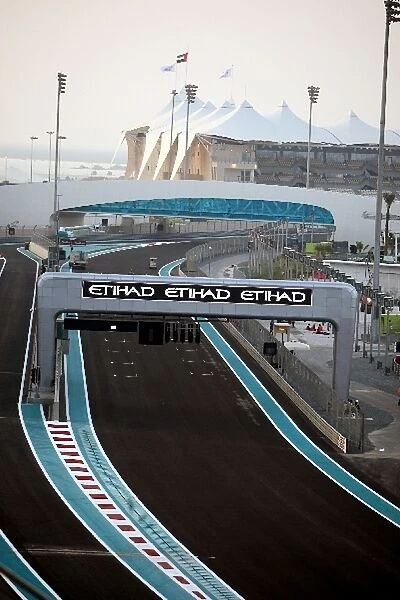 Formula One World Championship: Hotel bridge
