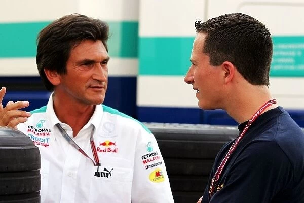 Formula One World Championship: Jacky Eeckelaert Sauber Technical Director talks with Nico Verdonck Team Astromega