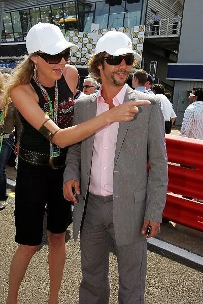 Formula One World Championship: Jodie Kidd and Jay Kay on the grid