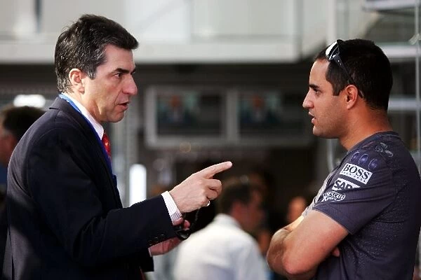 Formula One World Championship: Julian Jakobi with Juan Pablo Montoya McLaren