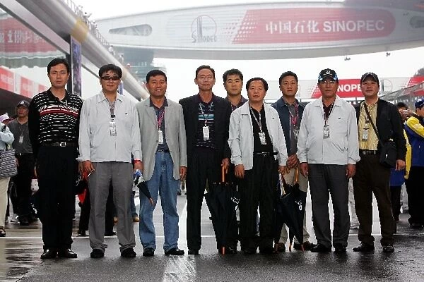 Formula One World Championship: Kavo delegates from prospective South Korean Grand Prix visit the Chinese GP