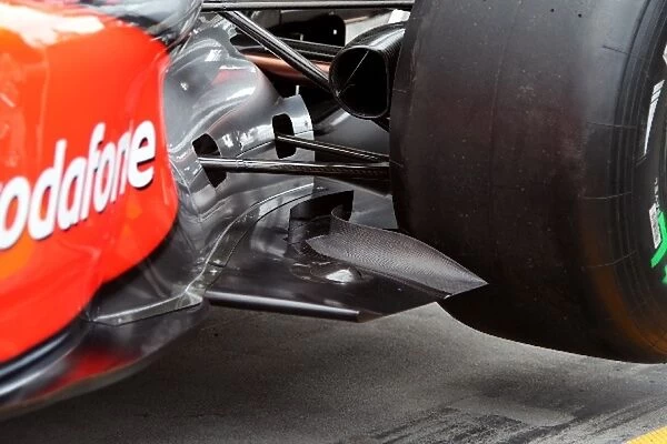 Formula One World Championship: McLaren MP4 / 24 rear floor and suspension detail