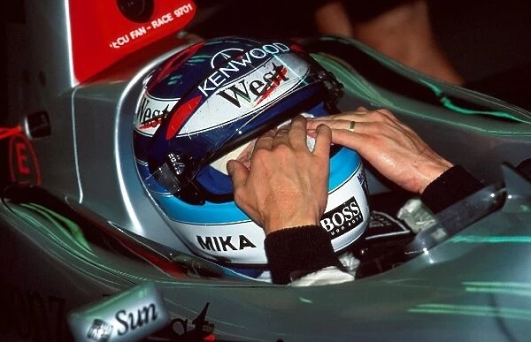 Formula One World Championship: Mika Hakkinen Mclaren MP4-12, 3rd place